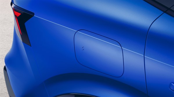 E-Tech plug-in hybrid - charging - Renault