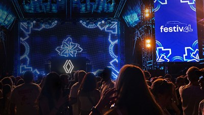 electro pop culture - Renault