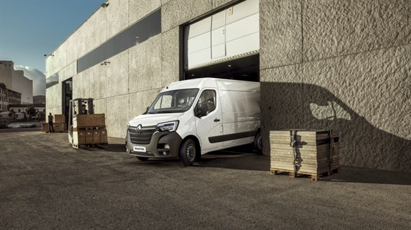 Renault MASTER van exterior